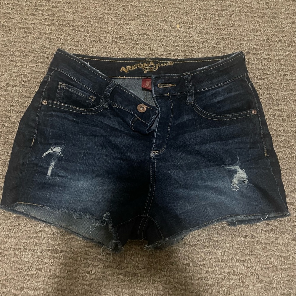 Arizona dark denim jeans. Says size 7 but fits a 26 waist